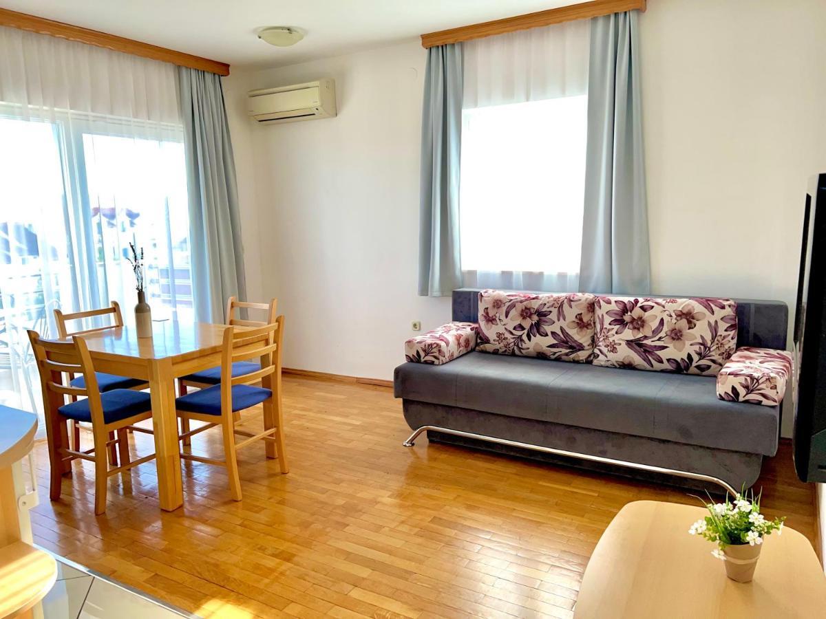 Vespera Apartments Bol Bagian luar foto