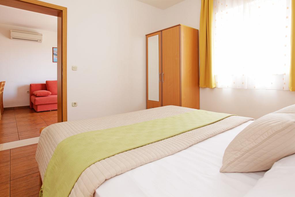 Vespera Apartments Bol Bagian luar foto